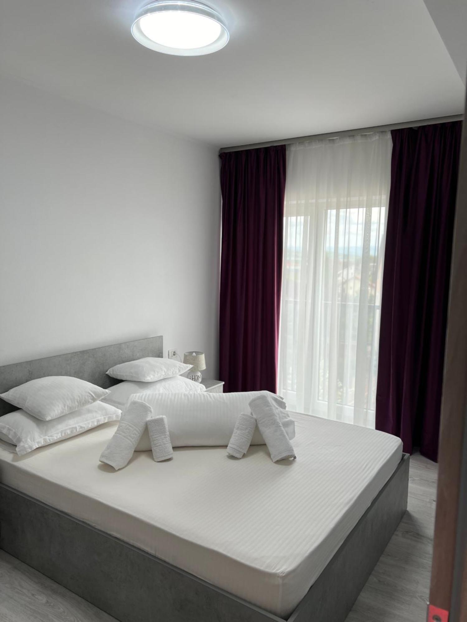 Apartament Anais อัลบายูเลีย ภายนอก รูปภาพ
