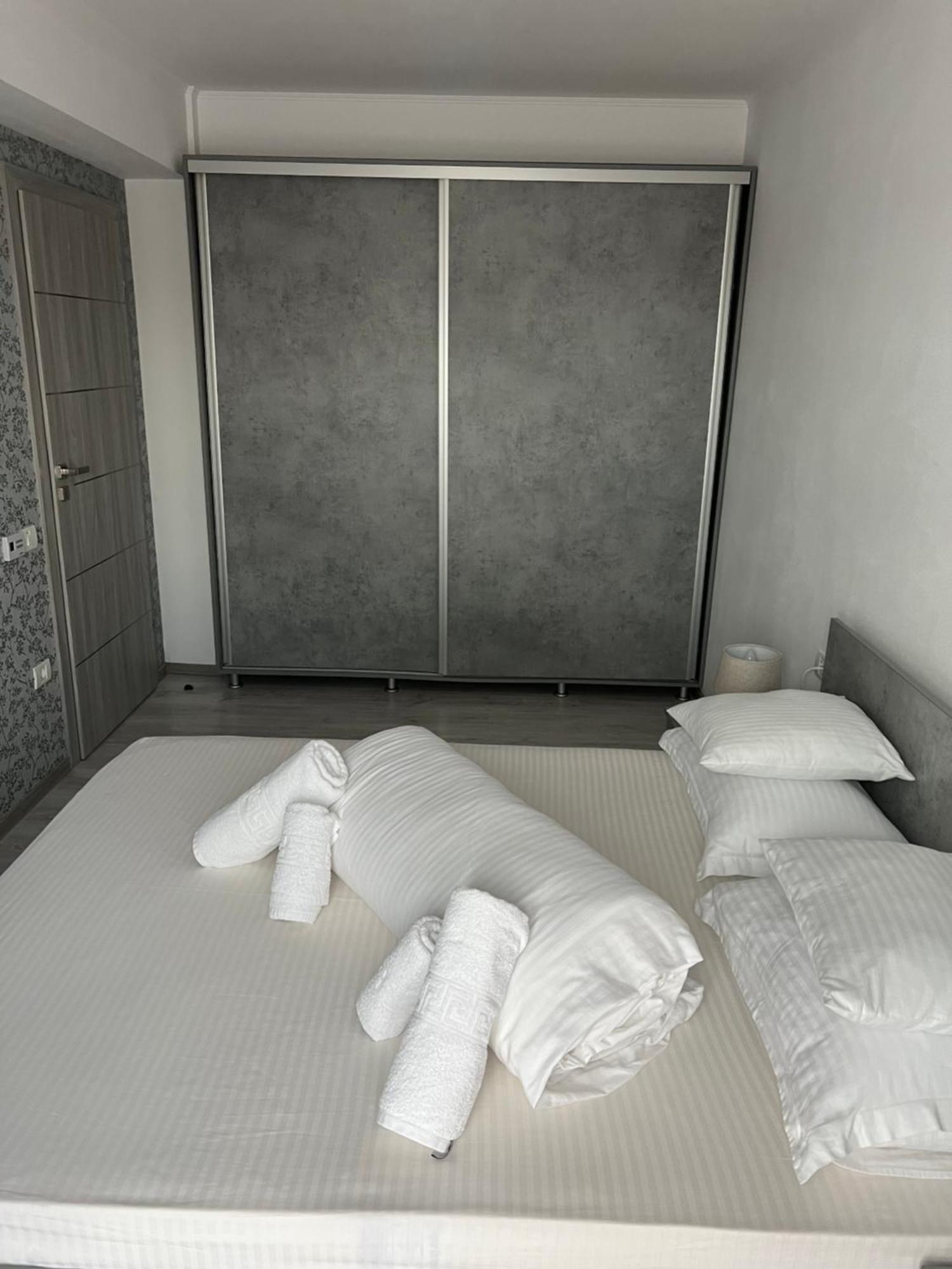 Apartament Anais อัลบายูเลีย ภายนอก รูปภาพ