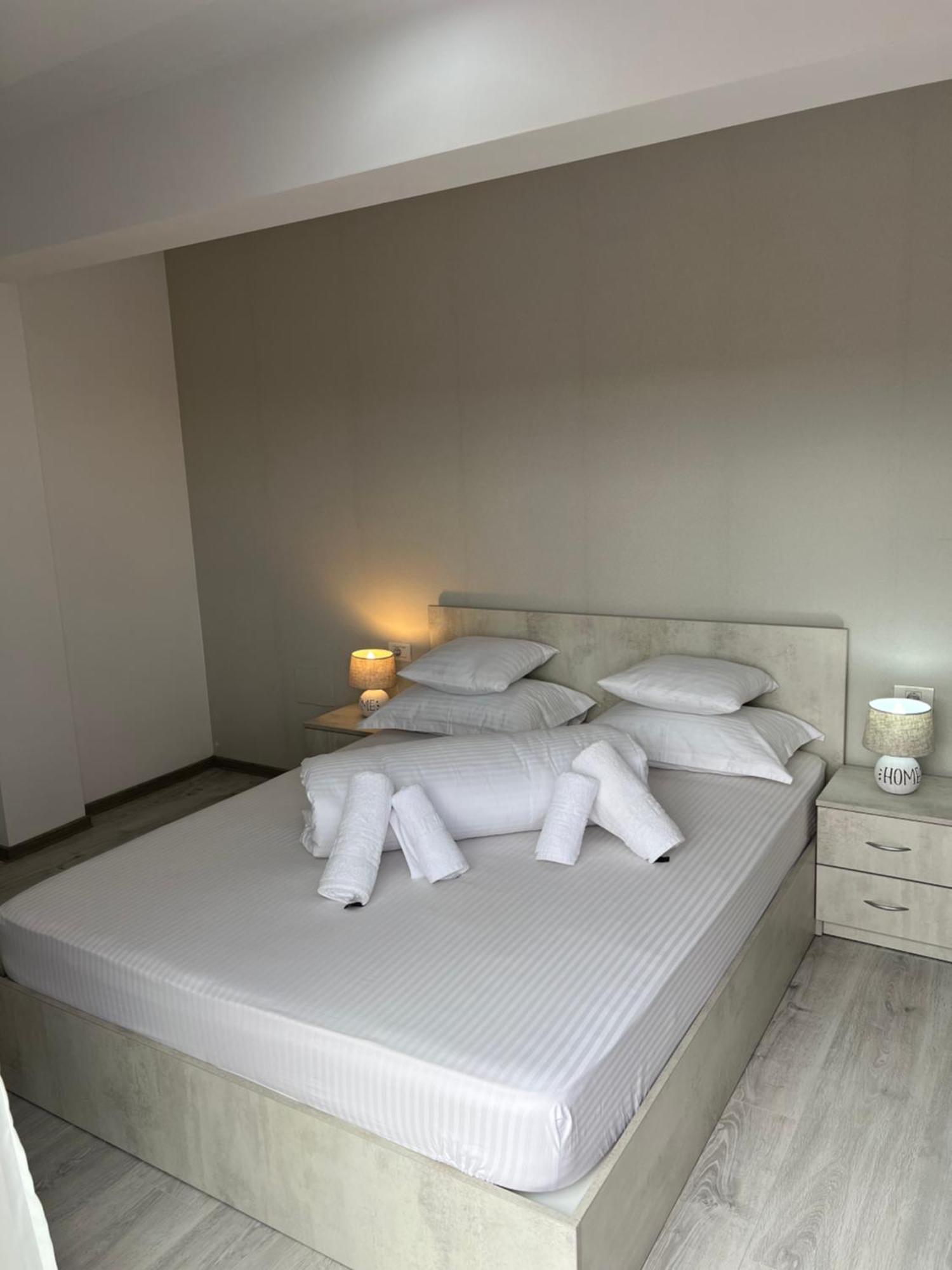Apartament Anais อัลบายูเลีย ภายนอก รูปภาพ